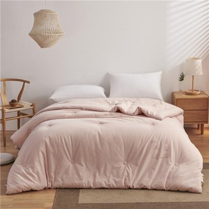 91家纺网 家纺一手货源 找家纺 印季家纺 2023新款A类无荧光大豆被 嫩粉