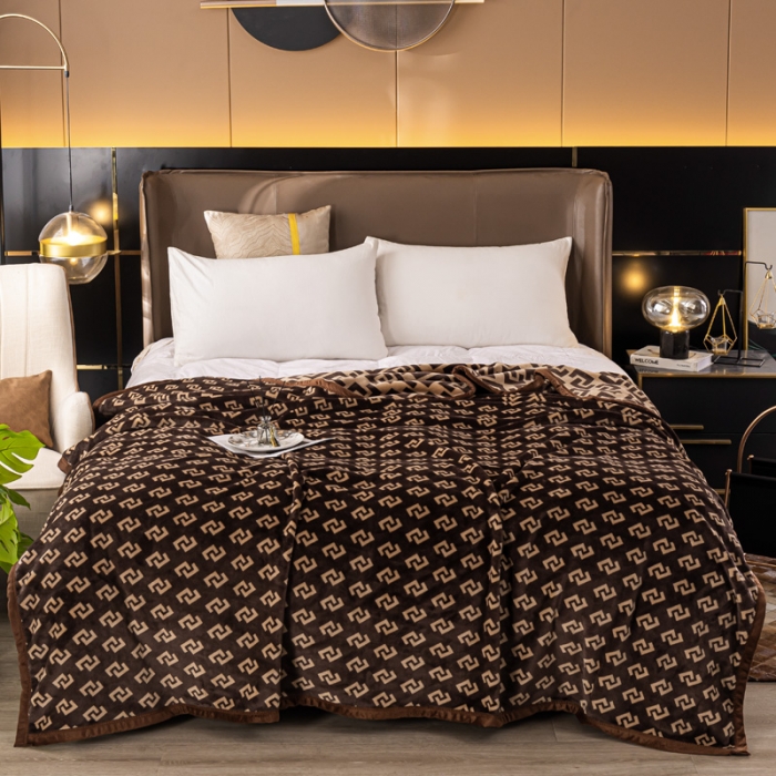 91家纺网 家纺一手货源 找家纺 卡奥AB版加厚复合云毯法莱绒毛毯空调休闲毯沙发盖毯 伯伦