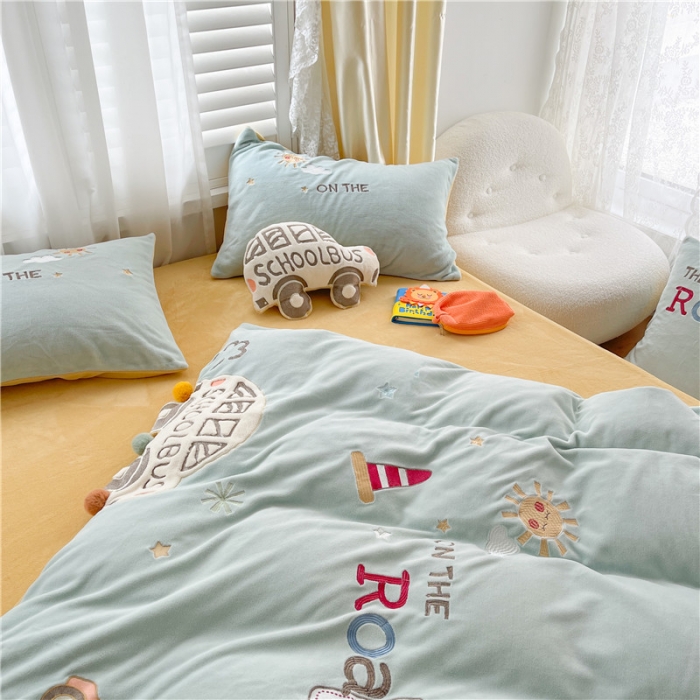 91家纺网 家纺一手货源 找家纺 （总）星野 2021新款高克重牛奶绒四件套-快乐旅行