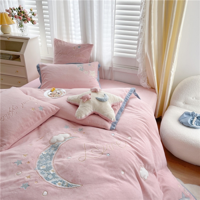 91家纺网 家纺一手货源 找家纺 （总）星野 2021新款高克重牛奶绒四件套-晚安小夜曲