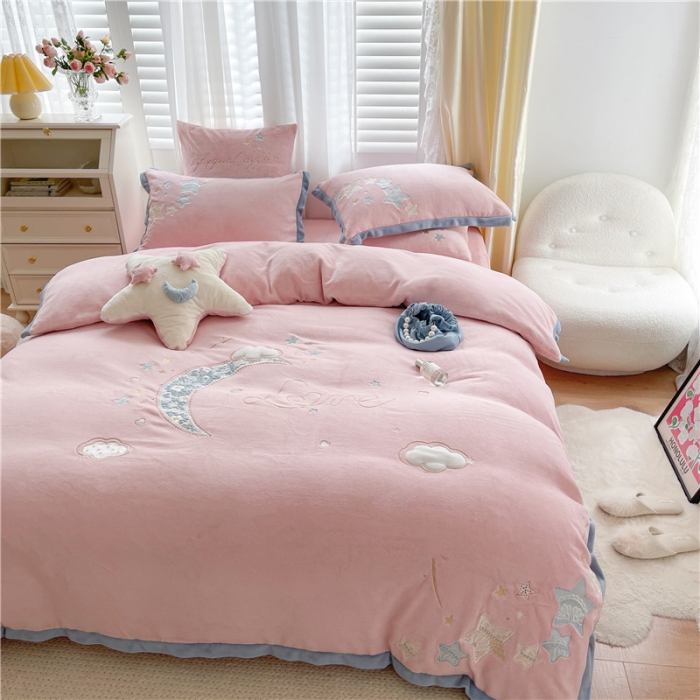 91家纺网 家纺一手货源 找家纺 （总）星野 2021新款高克重牛奶绒四件套-晚安小夜曲