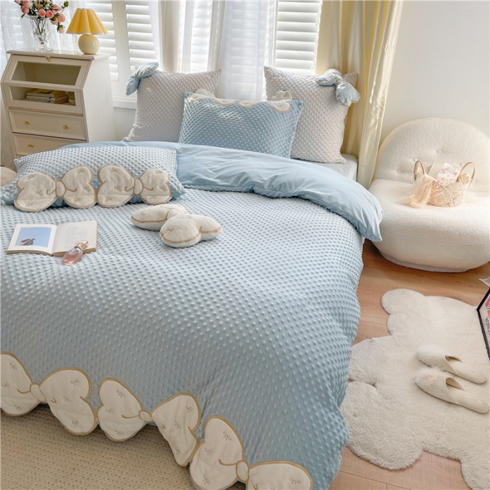 91家纺网 家纺一手货源 找家纺 星野 2021新款高克重豆豆绒拼宝宝绒四件套 小泡芙绒蓝