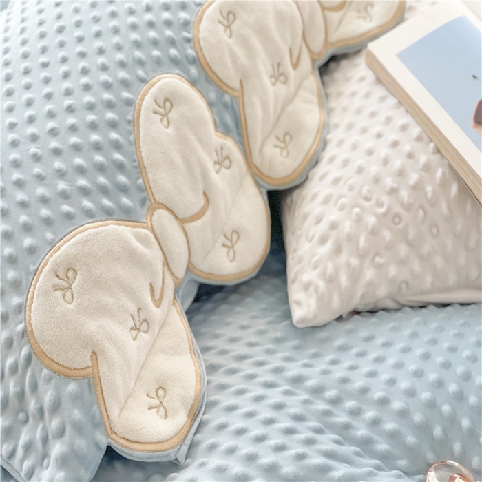 91家纺网 家纺一手货源 找家纺 星野 2021新款高克重豆豆绒拼宝宝绒四件套 小泡芙绒蓝