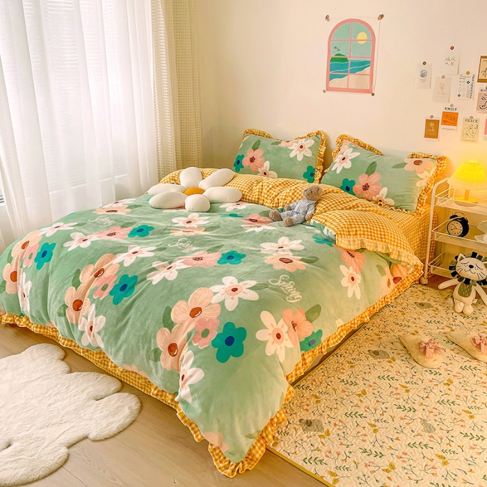 91家纺网 家纺一手货源 找家纺 青竹苑 2021新款220克ins韩版花边牛奶绒印花四件套 花曳