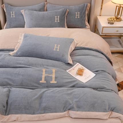 91家纺网 家纺一手货源 找家纺 （总）KA2025H款刺绣牛奶绒法莱绒轻奢风四件套直播爆款