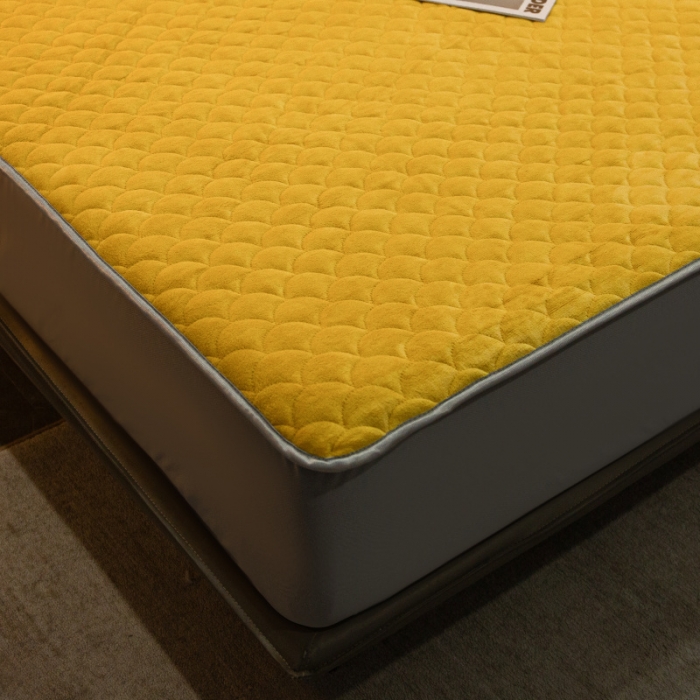 91家纺网 家纺一手货源 找家纺 棉生活家纺 2021新款秋冬多功能牛奶绒床笠 姜黄