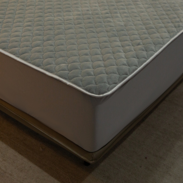 91家纺网 家纺一手货源 找家纺 棉生活家纺 2021新款秋冬多功能牛奶绒床笠 绅士灰