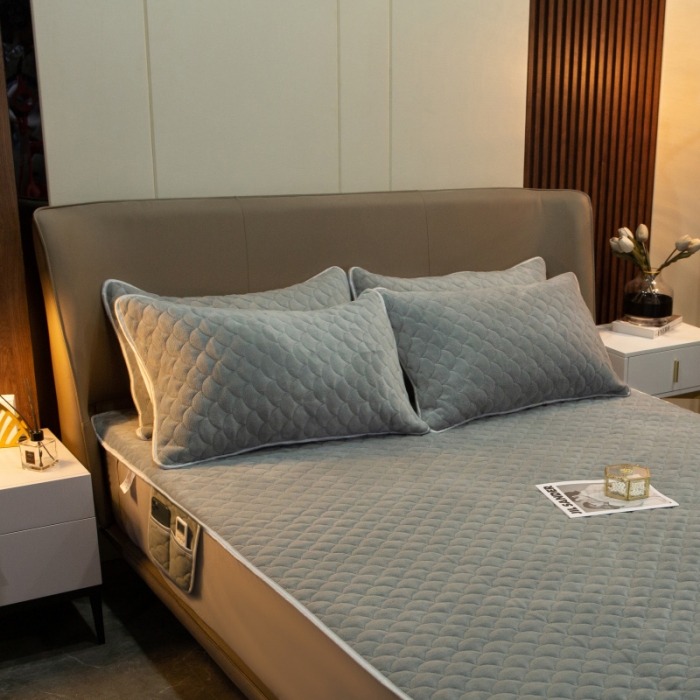 91家纺网 家纺一手货源 找家纺 棉生活家纺 2021新款秋冬多功能牛奶绒床笠 绅士灰