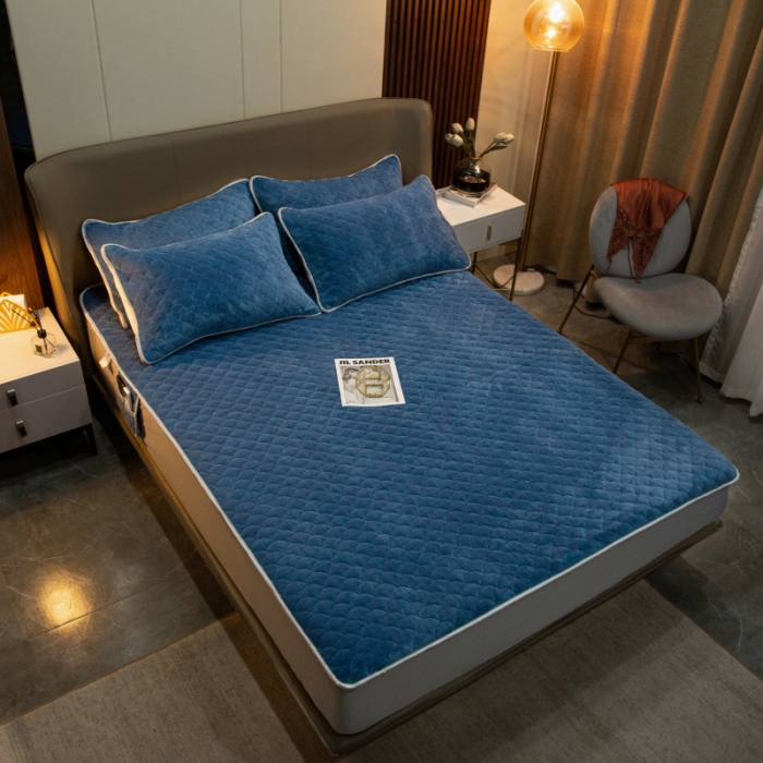 91家纺网 家纺一手货源 找家纺 棉生活家纺 2021新款秋冬多功能牛奶绒床笠 月光蓝