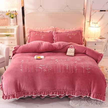 91家纺网 家纺一手货源 找家纺 迪欧芙 2023加厚牛奶绒刺绣床裙款四件套花海 花海-豆沙