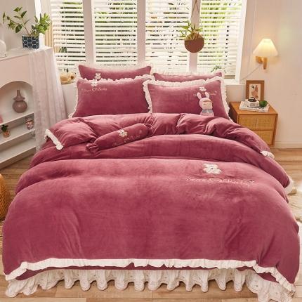 91家纺网 家纺一手货源 找家纺 （总）宜凡家纺 2021新款牛奶绒绣花熊床单四件套