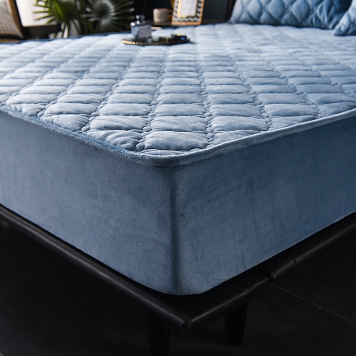 91家纺网 家纺一手货源 找家纺 床笠人家 2023新款水晶绒夹棉床笠 宝蓝