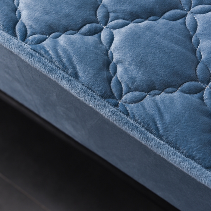 91家纺网 家纺一手货源 找家纺 床笠人家 2023新款水晶绒夹棉床笠 宝蓝