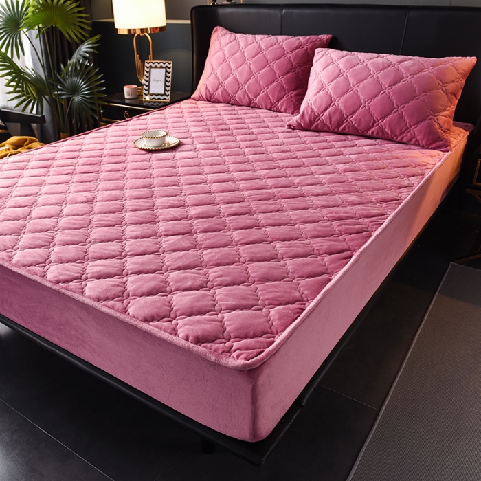 91家纺网 家纺一手货源 找家纺 床笠人家 2023新款水晶绒夹棉床笠 豆沙