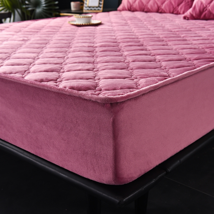 91家纺网 家纺一手货源 找家纺 床笠人家 2023新款水晶绒夹棉床笠 豆沙