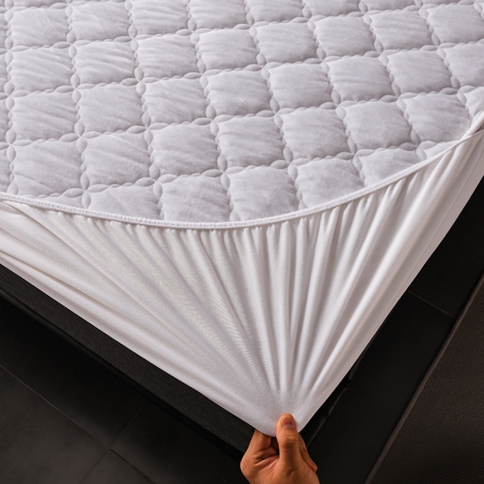 91家纺网 家纺一手货源 找家纺 床笠人家 2023新款水晶绒夹棉床笠 米白