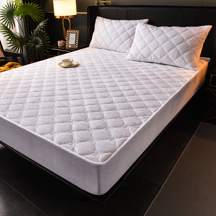 91家纺网 家纺一手货源 找家纺 床笠人家 2023新款水晶绒夹棉床笠 米白