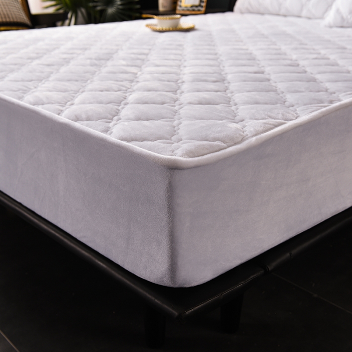 91家纺网 家纺一手货源 找家纺 床笠人家 2023新款水晶绒夹棉床笠 米白