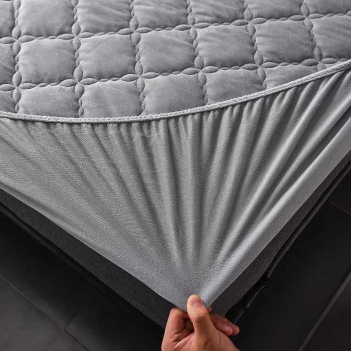 91家纺网 家纺一手货源 找家纺 床笠人家 2023新款水晶绒夹棉床笠 浅灰