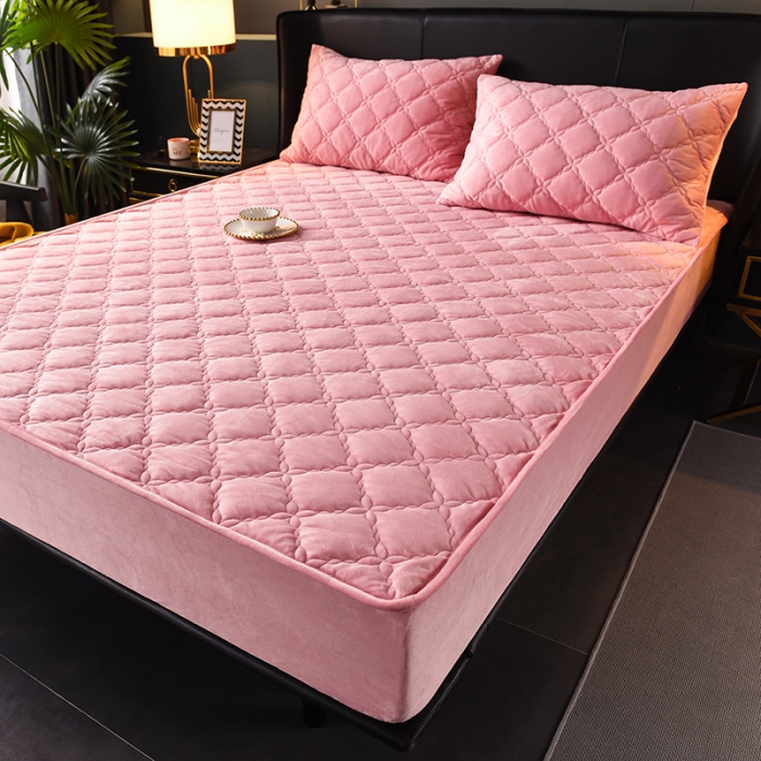 91家纺网 家纺一手货源 找家纺 床笠人家 2023新款水晶绒夹棉床笠 玉粉