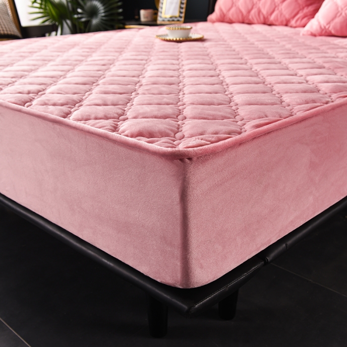 91家纺网 家纺一手货源 找家纺 床笠人家 2023新款水晶绒夹棉床笠 玉粉