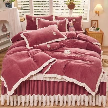 （总）宜凡家纺 2021新款牛奶绒绣花熊床裙四件套