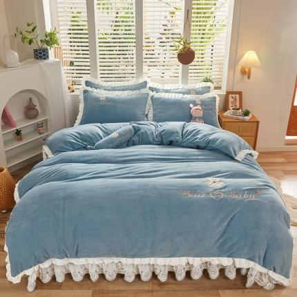 91家纺网 家纺一手货源 找家纺 宜凡家纺 2021新款牛奶绒绣花熊床单四件套 可爱熊-海蓝