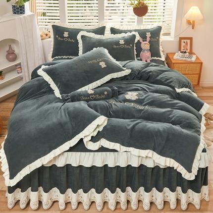 宜凡家纺 2021新款牛奶绒绣花熊床裙四件套 可爱熊-雅灰