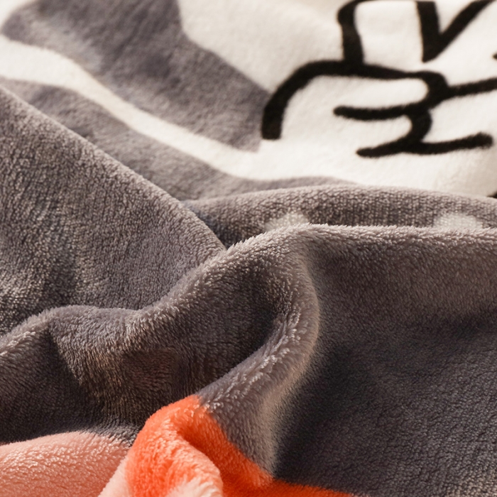 91家纺网 家纺一手货源 找家纺 凡客家居 2022秋冬新品加厚大版印花法莱绒四件套 小女孩