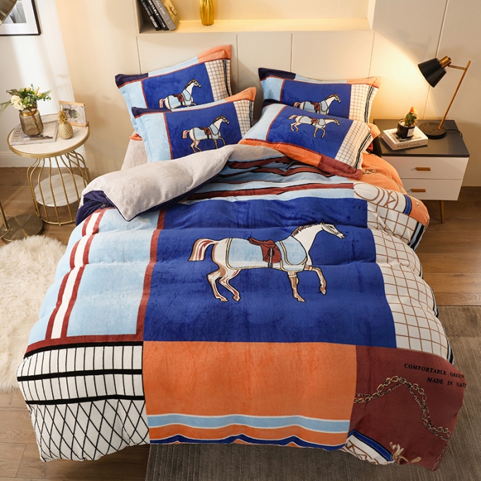 91家纺网 家纺一手货源 找家纺 凡客家居 2022秋冬新品加厚大版印花法莱绒四件套 英伦