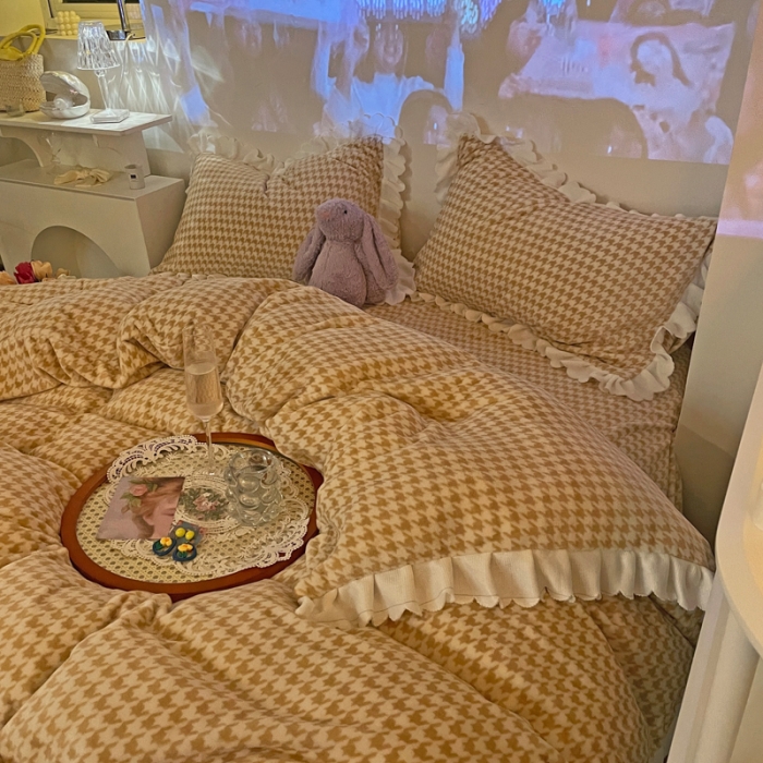 91家纺网 家纺一手货源 找家纺 千朵2021新款韩版法莱绒加厚牛奶绒四件套 米驼咖