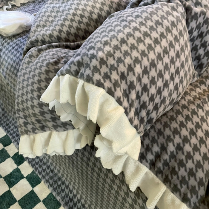 91家纺网 家纺一手货源 找家纺 千朵2021新款韩版法莱绒加厚牛奶绒四件套 绅士灰