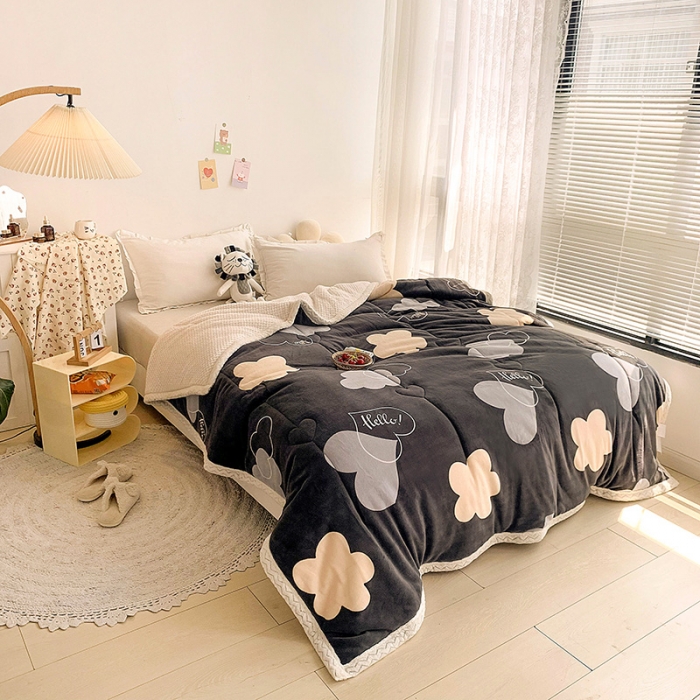 91家纺网 家纺一手货源 找家纺 （总）慕尚家纺2022新款牛奶绒贝贝绒三层加厚毛毯