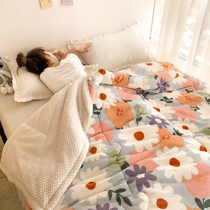 91家纺网 家纺一手货源 找家纺 慕尚家纺2022新款牛奶绒贝贝绒三层加厚毛毯加厚毯-花海