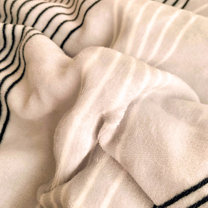 91家纺网 家纺一手货源 找家纺 慕尚家纺2022新款牛奶绒贝贝绒三层加厚毛毯加厚毯-简约