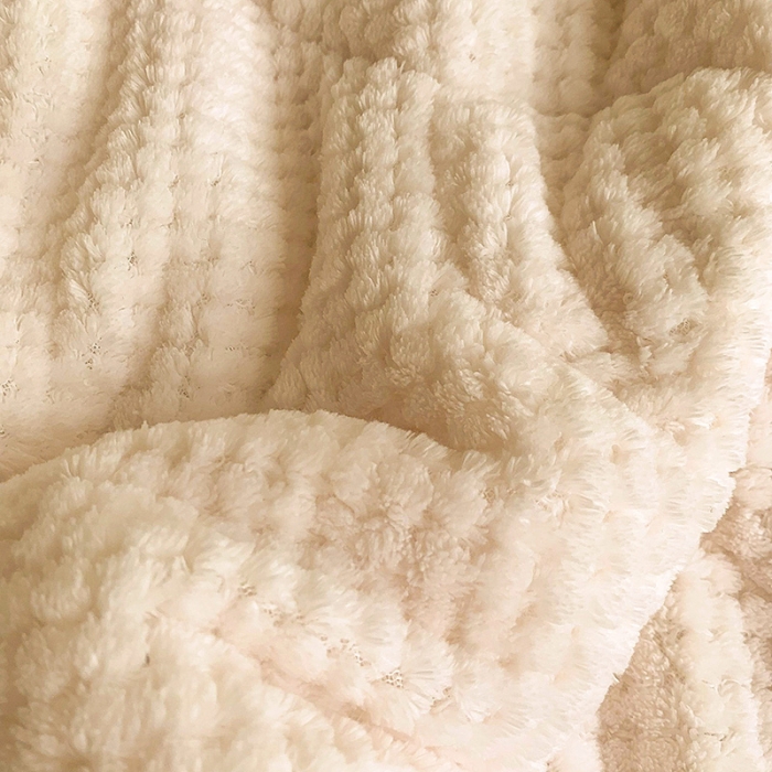 91家纺网 家纺一手货源 找家纺 慕尚家纺2022新款牛奶绒贝贝绒三层加厚毛毯加厚毯-桃桃