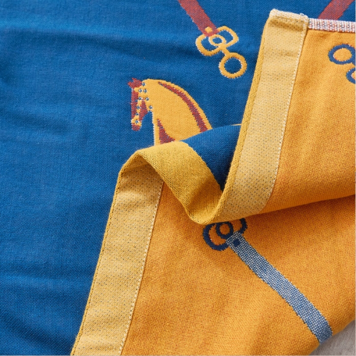 91家纺网 家纺一手货源 找家纺 朴尔2021年新款全棉多彩四层纱布枕巾 皇冠马-蓝