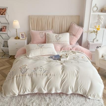 91家纺网 家纺一手货源 找家纺 懒猫 2021新款高克重牛奶绒绣花四件套 伊莎-白