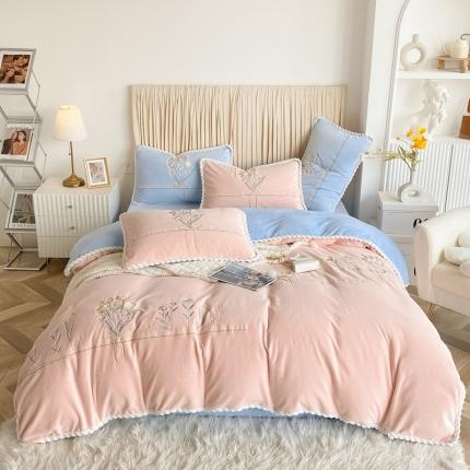 91家纺网 家纺一手货源 找家纺 懒猫 2021新款高克重牛奶绒绣花四件套 伊莎-粉