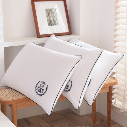 91家纺网 家纺一手货源 找家纺 全棉防羽布 水洗热熔枕 整张棉填充