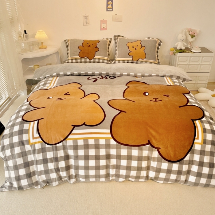 91家纺网 家纺一手货源 找家纺 慕尚 2022新款北欧牛奶绒大版四件套实拍图暖光 好朋友