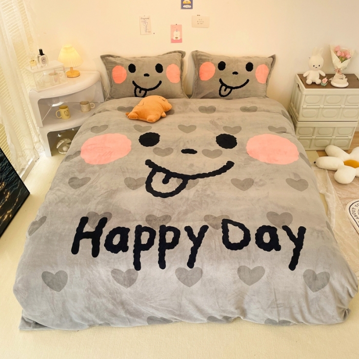 91家纺网 家纺一手货源 找家纺 慕尚 2022新款北欧牛奶绒大版四件套实拍图暖光 可爱笑脸