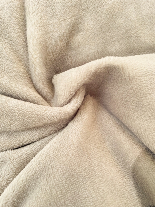 91家纺网 家纺一手货源 找家纺 慕尚 2022新款北欧牛奶绒大版四件套实拍图暖光 可爱笑脸