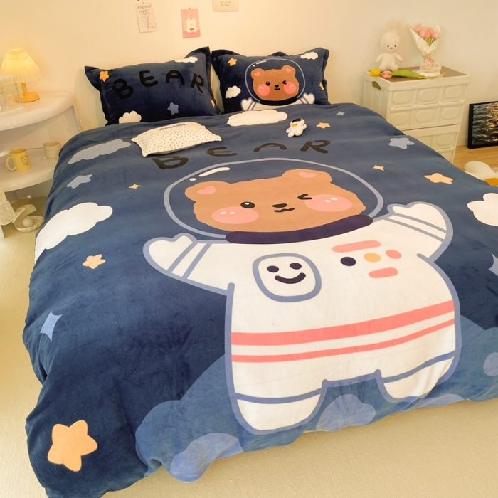 91家纺网 家纺一手货源 找家纺 慕尚 2022新款北欧牛奶绒大版四件套实拍图暖光 太空熊宝