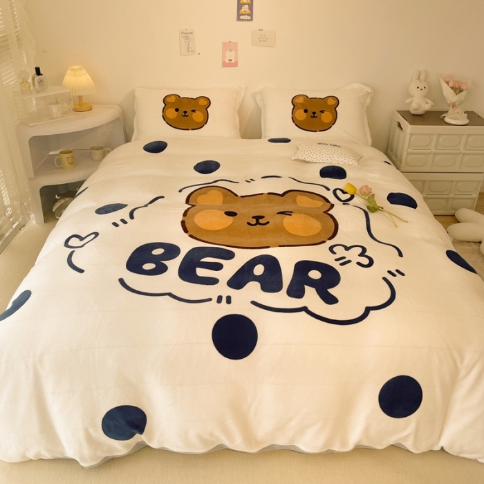 91家纺网 家纺一手货源 找家纺 慕尚 2022新款北欧牛奶绒大版四件套实拍图暖光 洋气熊