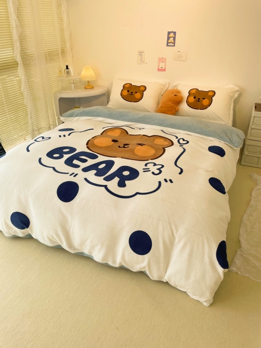 91家纺网 家纺一手货源 找家纺 慕尚 2022新款北欧牛奶绒大版四件套实拍图暖光 洋气熊