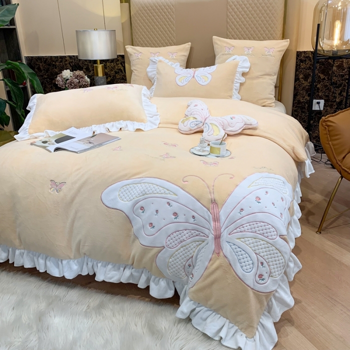 91家纺网 家纺一手货源 找家纺 星尚 2021新款A类进口牛奶绒加厚水晶绒绣花四件套 翩翩起舞-鹅黄