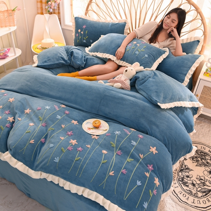 91家纺网 家纺一手货源 找家纺 狂想家 2025高克重牛奶绒四件套秘密花园系列 蓝色