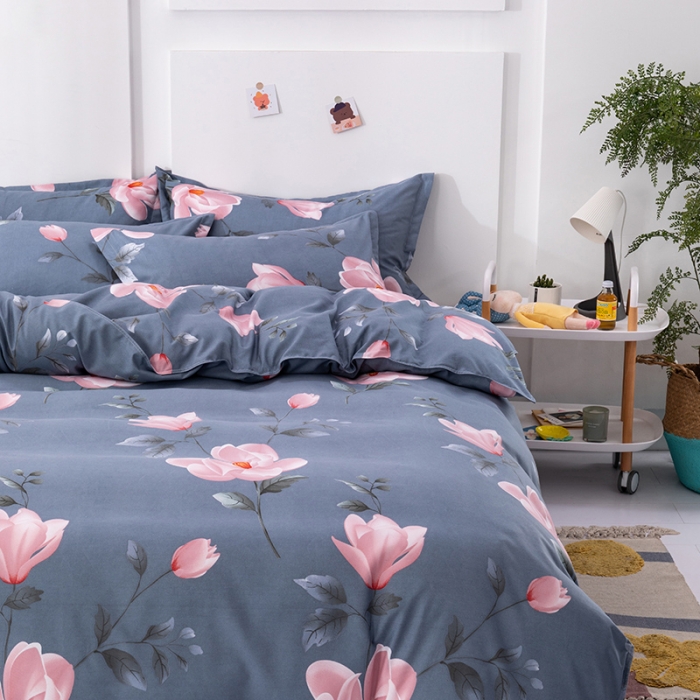 91家纺网 家纺一手货源 找家纺 佑佳家纺 2024新款磨毛印花植物羊绒单被套 花满枝-时尚蓝