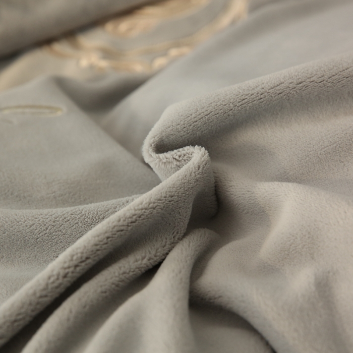 91家纺网 家纺一手货源 找家纺 榻尚家居 2021新款清新柔暖绒四件套茱莉系列 茱莉灰